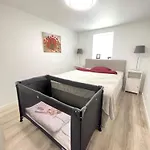 Charming Modern Close To Moa & Διαμέρισμα