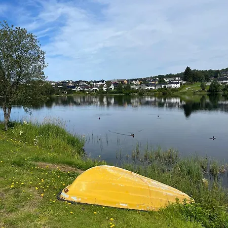 Family Friendly, Free Parking Space, Newly Renovated 3