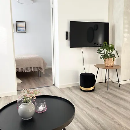 Family Friendly, Free Parking Space, Newly Renovated 3 Ålesund