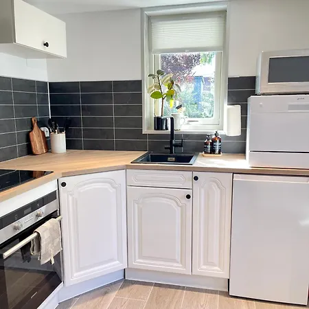 Lägenhet Family Friendly, Free Parking Space, Newly Renovated 3
