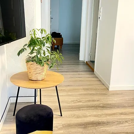 Family Friendly, Free Parking Space, Newly Renovated 3 Appartamento Ålesund
