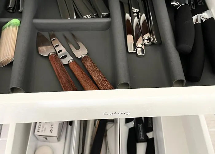 Charming Modern Close To Moa &